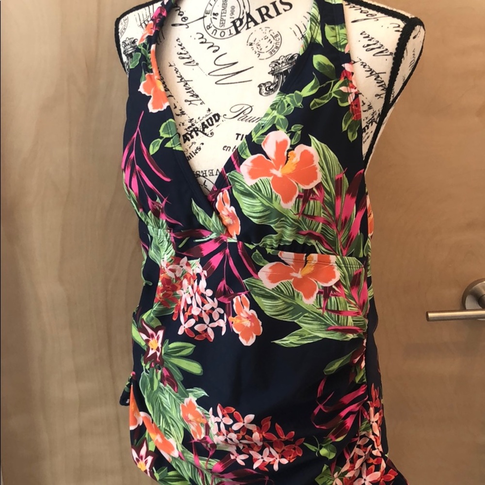 Hawaiian print tankini top